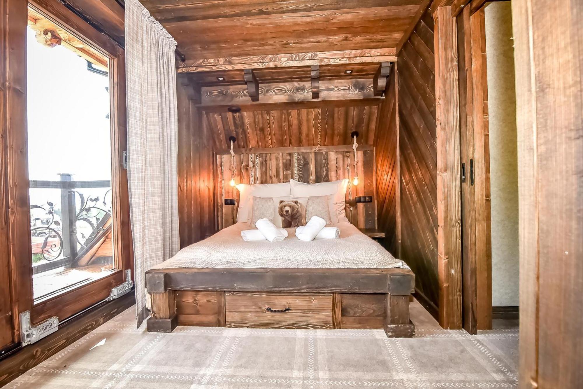 Superior Chalet