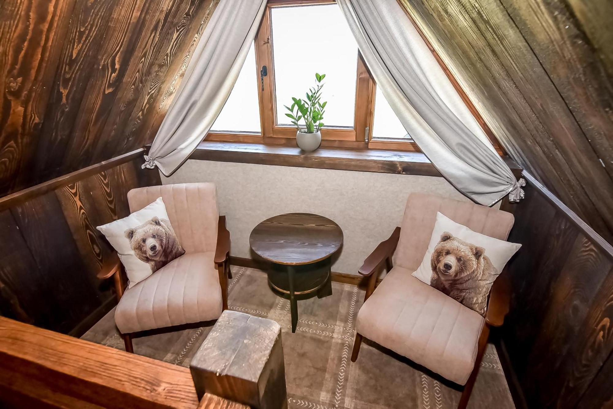 Superior Chalet