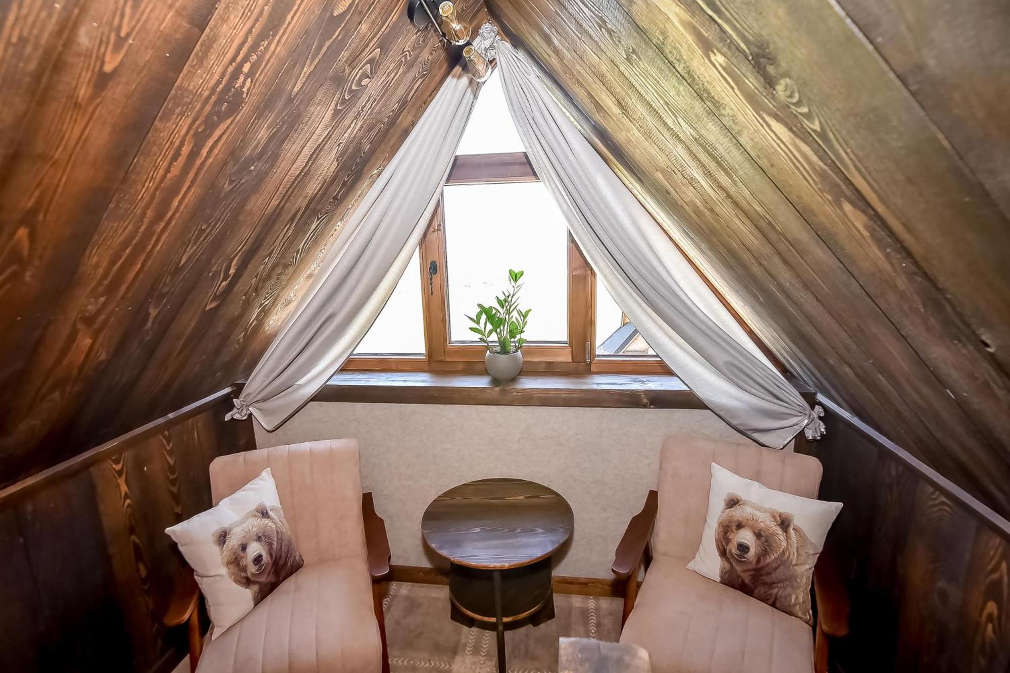 Superior Chalet