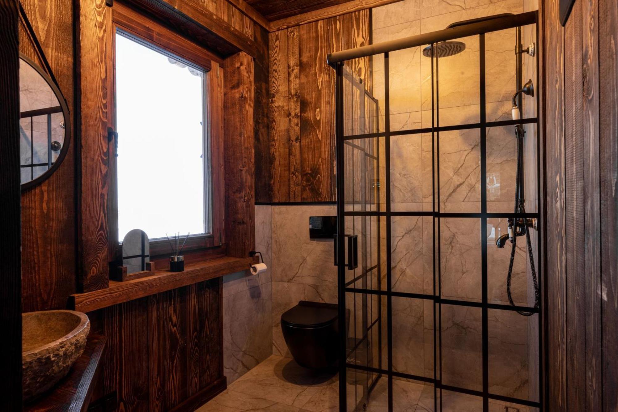 Superior Chalet